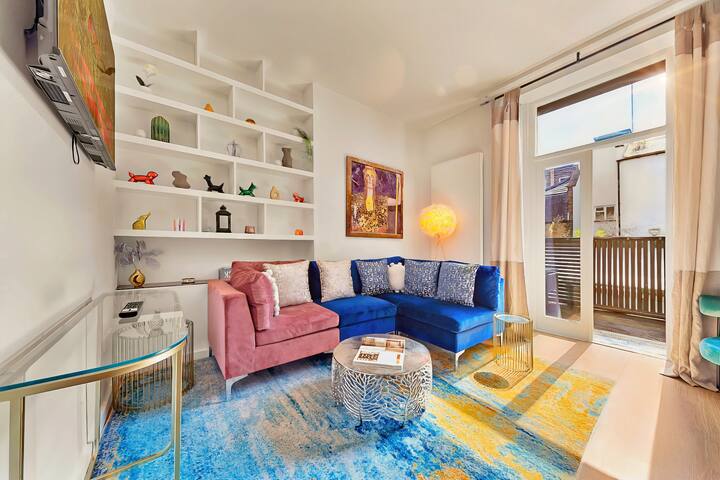 DESiGNER Victorian Flat with HUGE Terrace gallery image 2