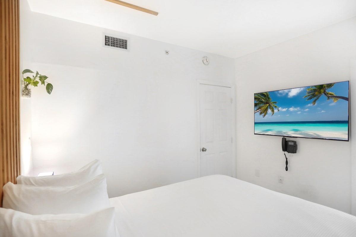Belleza South Beach