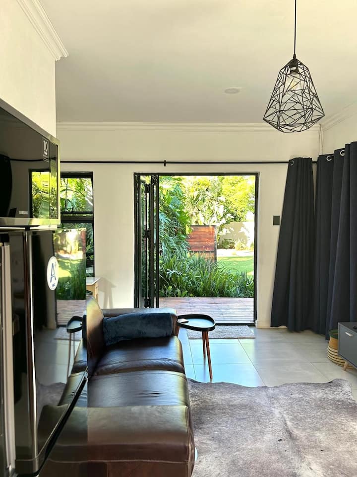 Apartment Close To Menlyn Maine - Pretoria