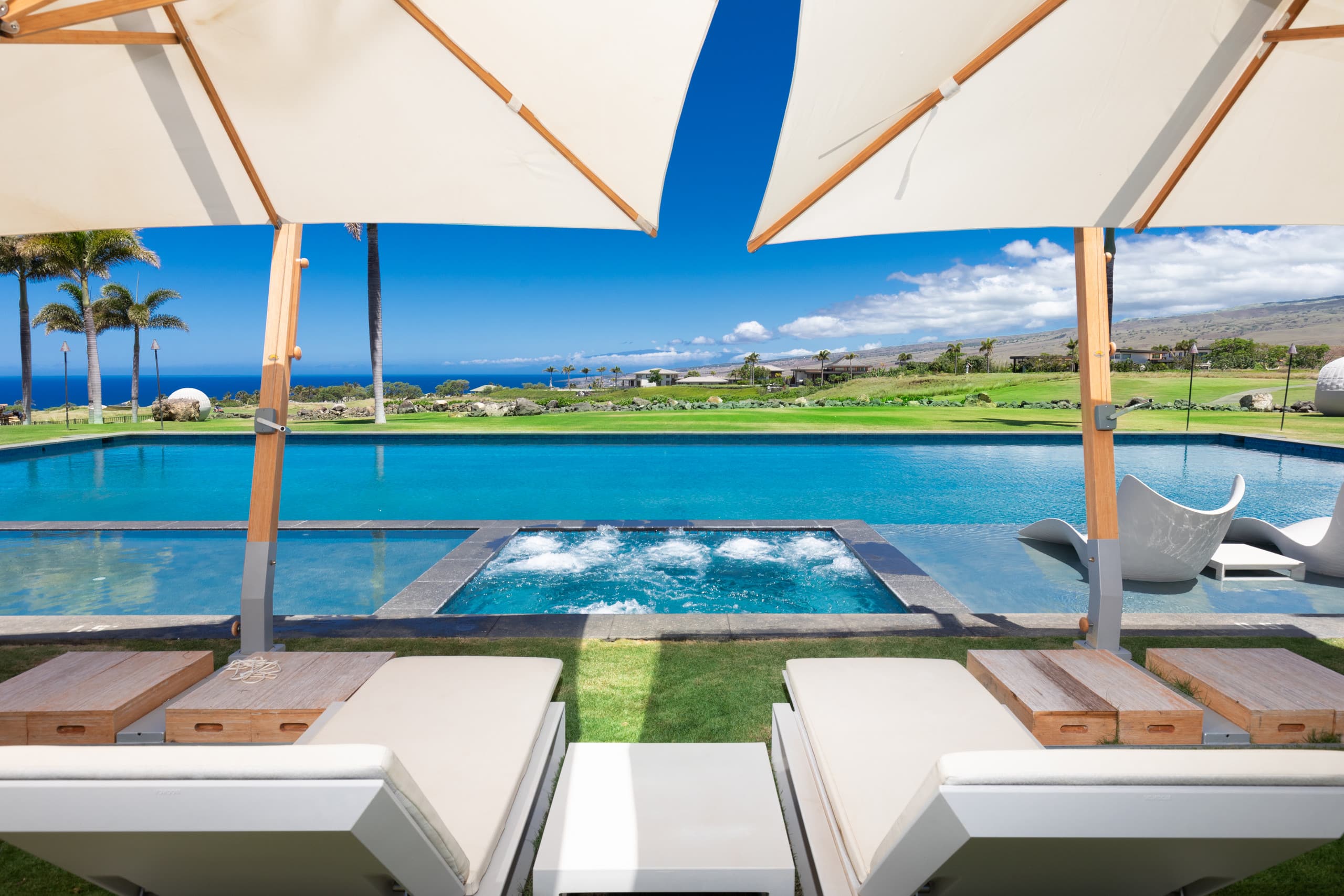 Home in Waimea · ★5.0 · 4 bedrooms · 7 beds · 4.5 baths - Image 86