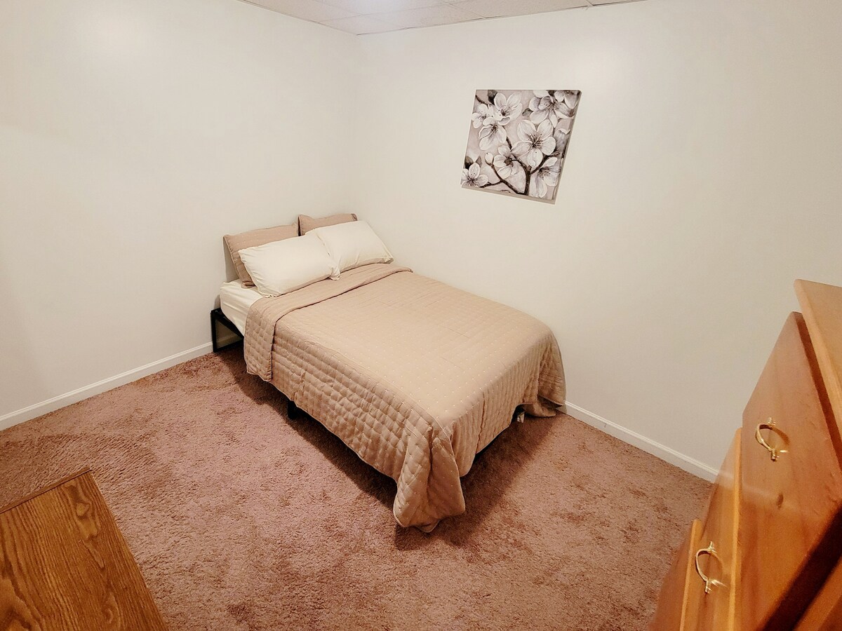 Guest Suite with 3 Bedrooms in Basement