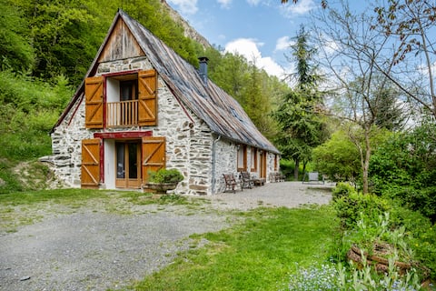 Rural barn, Les Jardins de Jouanlane