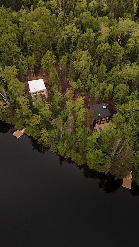 Nyx: Luxurious Lakefront Retreat