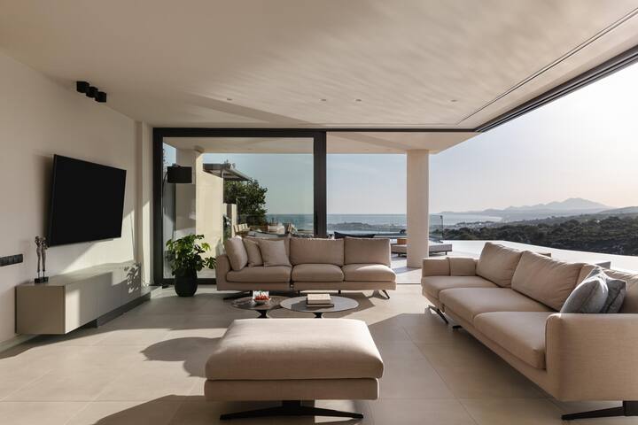 Sea & City Gaze with Daily Housekeeping by etouri gallery image 2