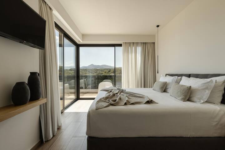 Sea & City Gaze with Daily Housekeeping by etouri gallery image 5