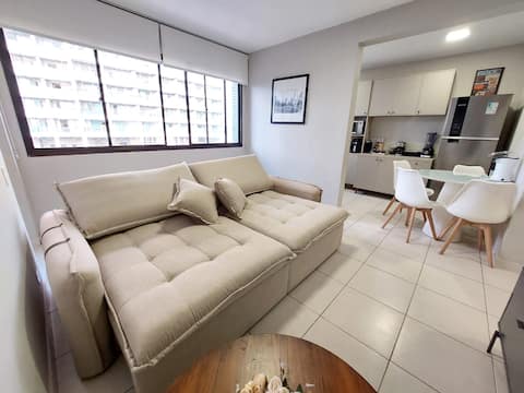 Top performing Airbnb: 2 bedrooms, Subway, HC, FMUSP, Av Paulista, Allianz in Jardim Paulista