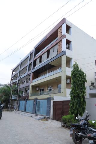 Rukiyezara managed Airbnb listing 1