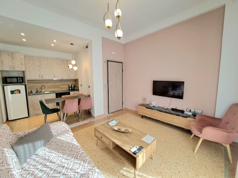 The diamont 5, Luxury apartment, 1' from metro!
