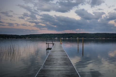 Private Sandy Beach + Dock | Family & Dog Friendly