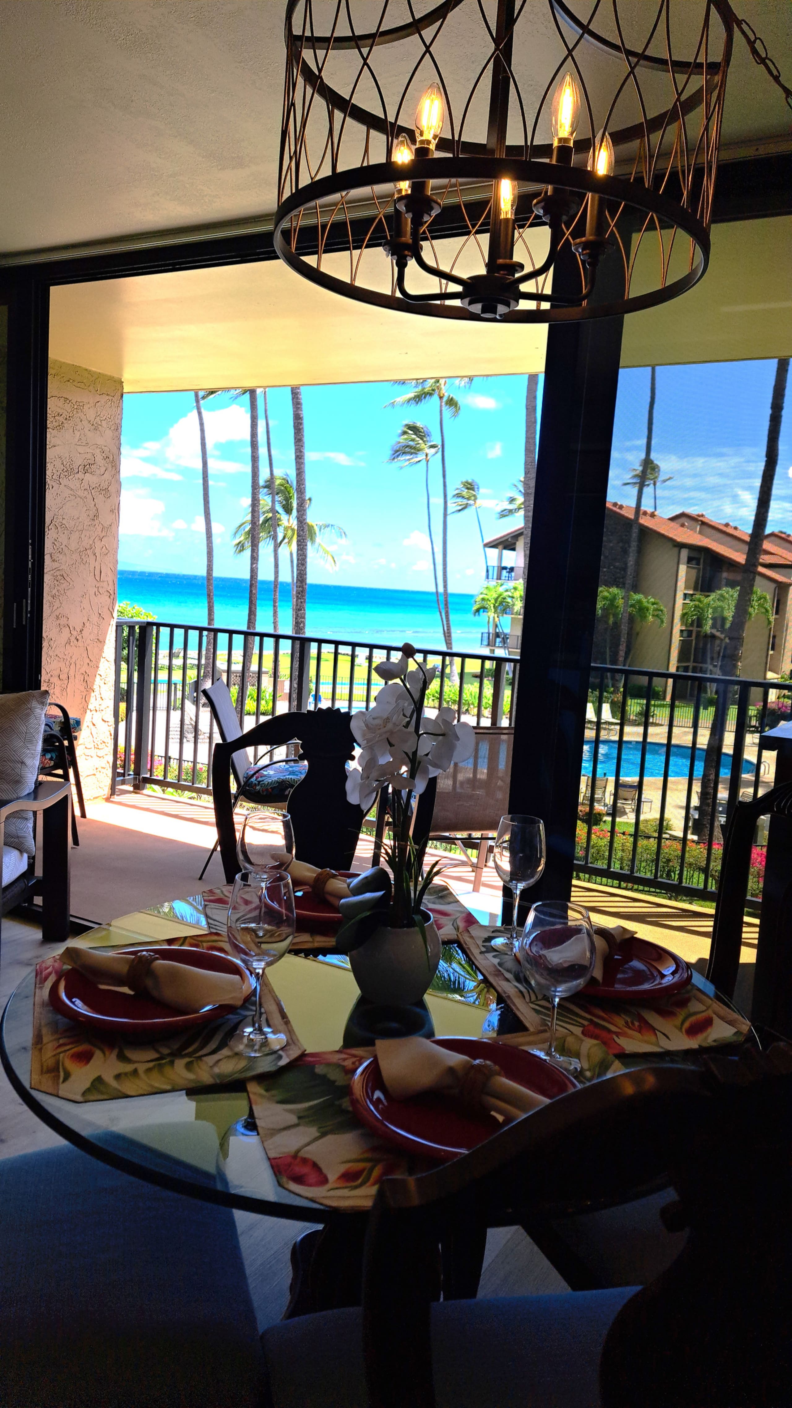 Condo in Lahaina · ★4.99 · 1 bedroom · 2 beds · 1 bath - Image 7