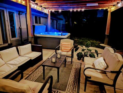 Private Oasis w Hot Tub & Pool near Folsom Lake!