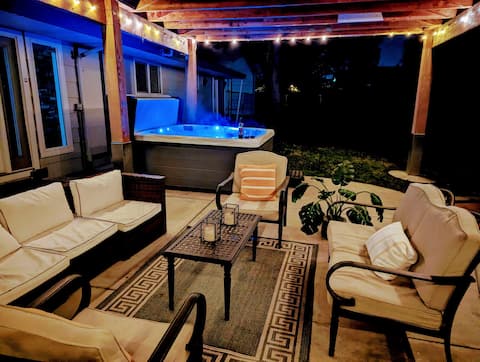 Private Oasis w Hot Tub & Pool near Folsom Lake!