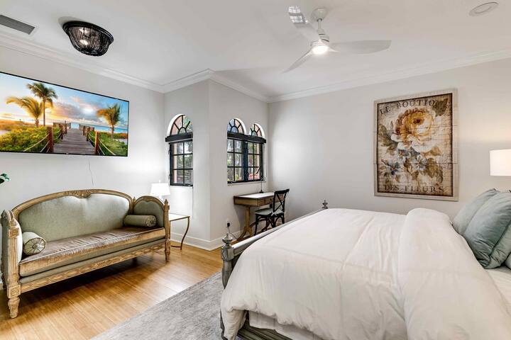 Ave Del Mar, Gated Waterfront Estate, Heated Pool gallery image 4