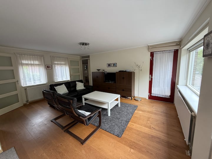 Perfect Location Close To Leiden, Flowers And Sea - Leiden