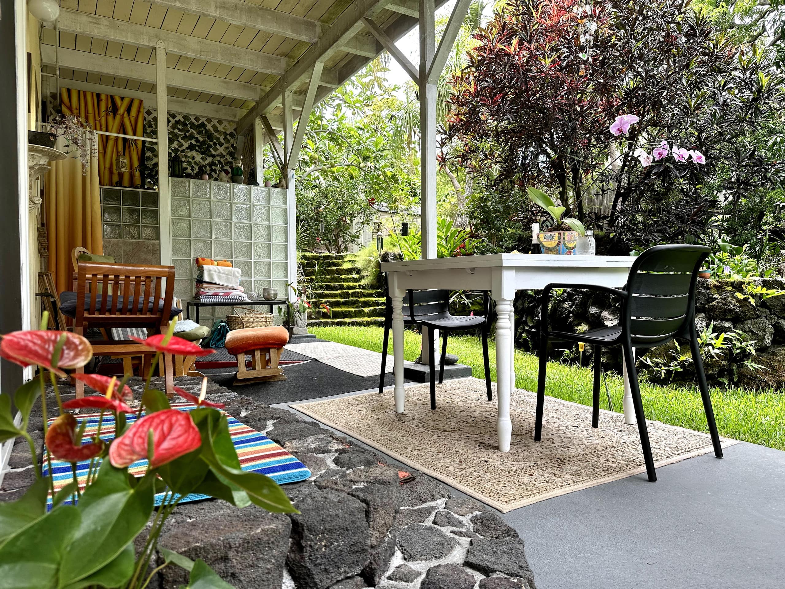 Home in Kealakekua Bay · ★4.92 · 13 bedrooms · 4 beds · 2.5 baths - Photo 13