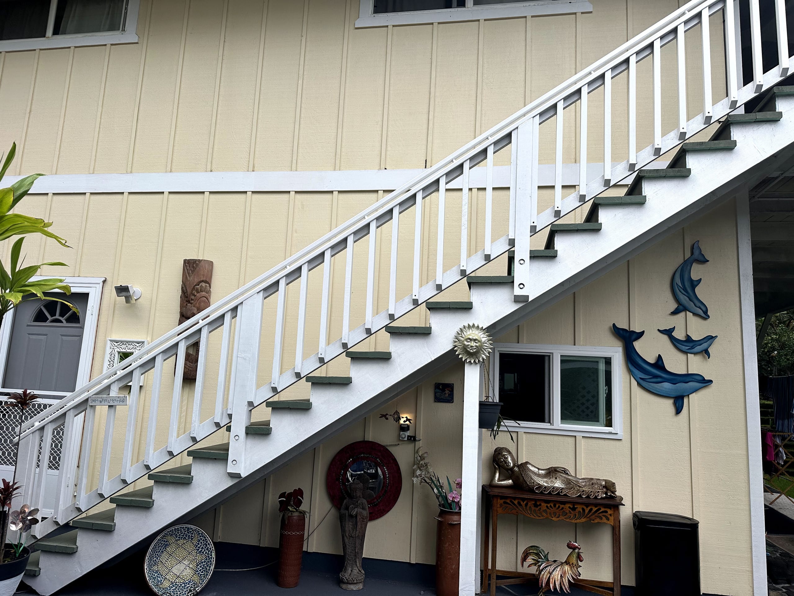 Home in Kealakekua Bay · ★4.92 · 13 bedrooms · 4 beds · 2.5 baths - Photo 16