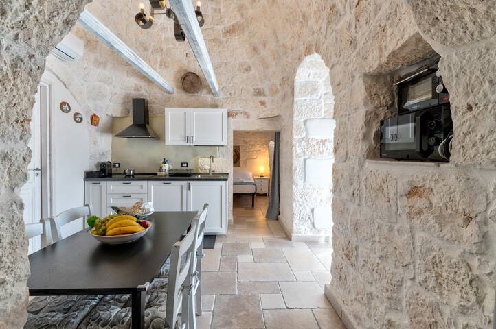 Trullo privatePool 5min Sea | Garden | Fast WiFi gallery image 3