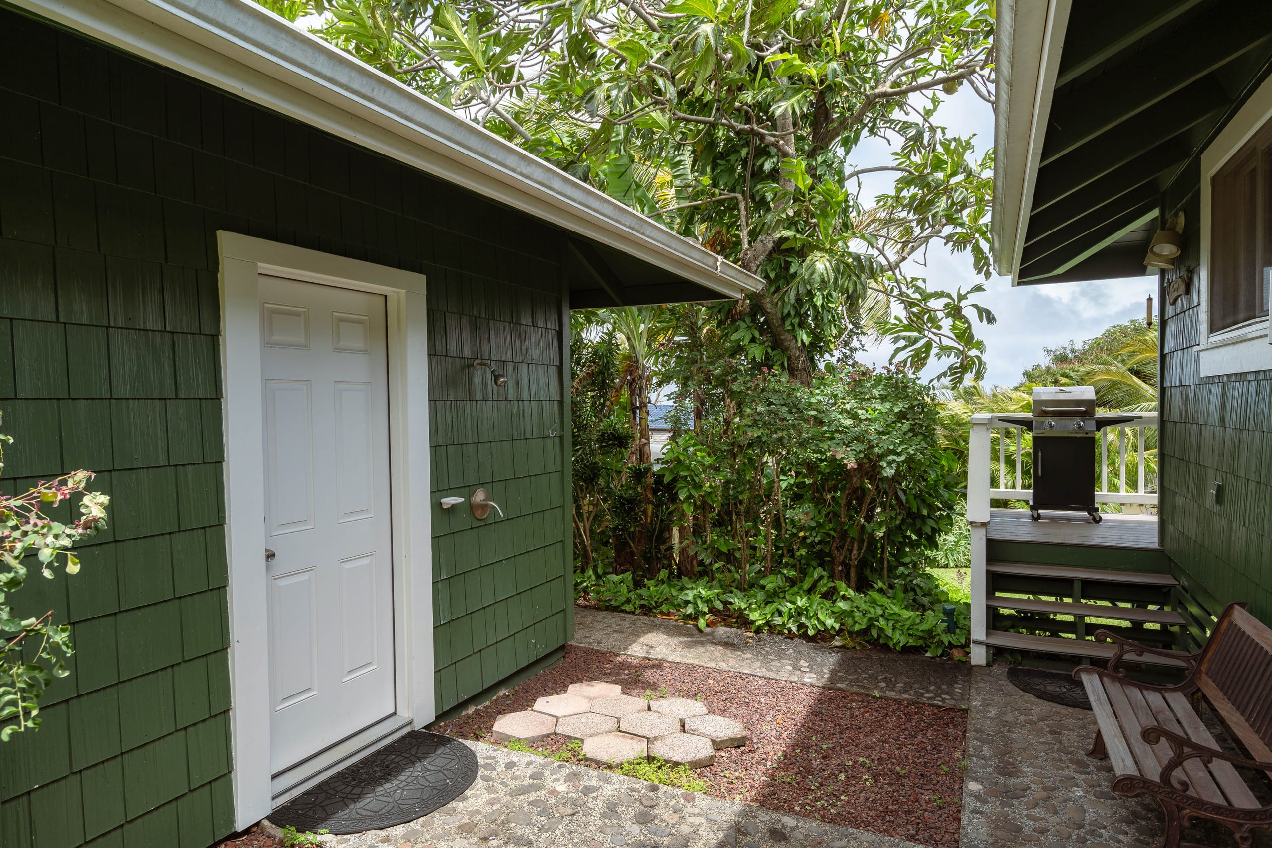 Maile Bungalow- County Licensed - Photo 33