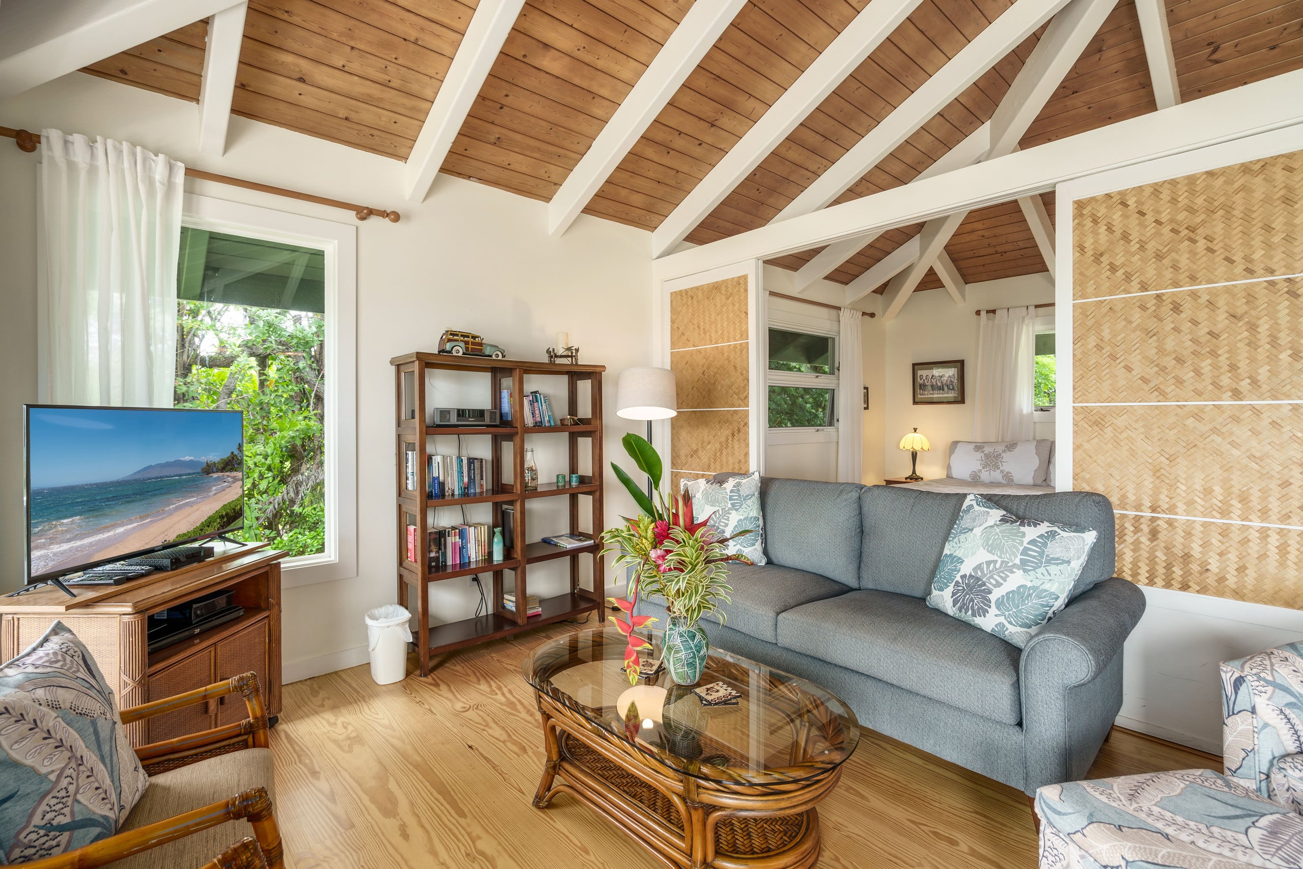 Maile Bungalow- County Licensed - Photo 2