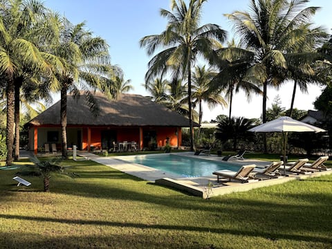 Villa with pool close to the ocean.