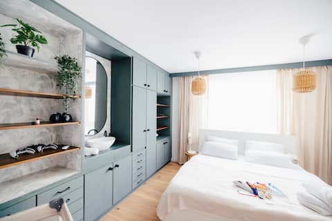 Luitpoldstraße · Near the station with 9 rooms PS5