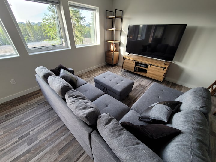 Lakefront 2 Bedroom Suite - Yellowknife