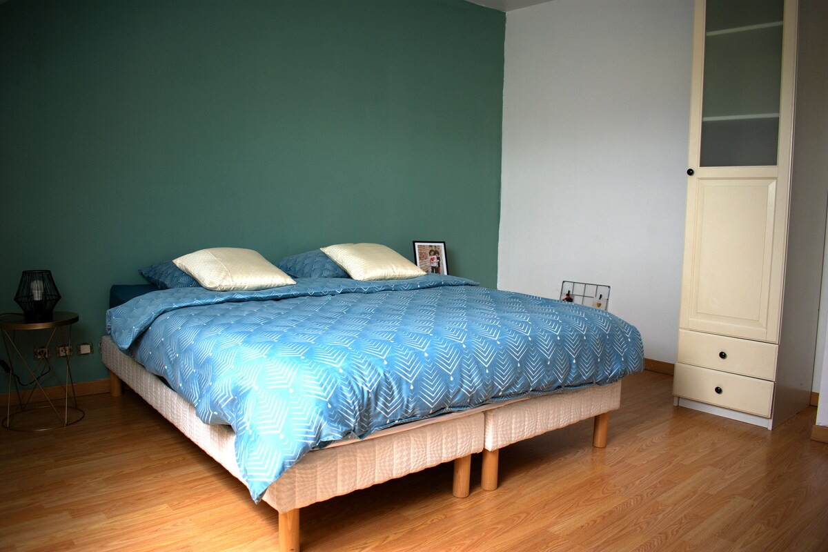 غرفة النوم 2