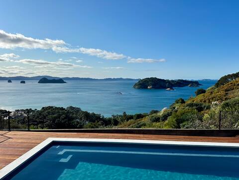 Hahei Ocean Dream - with spa & pool - just listed!