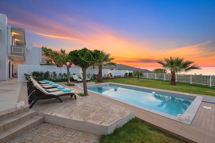 Sunlight Villa Heated Pool