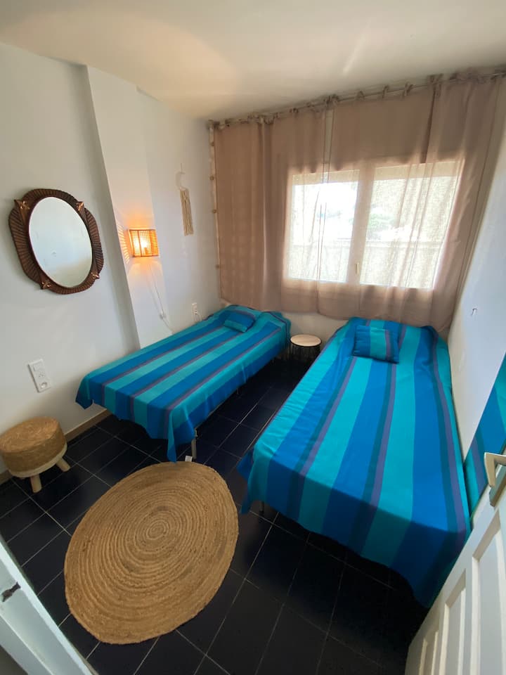 Appartement L’escala En Front De Mer Avec Piscine - L'Escala