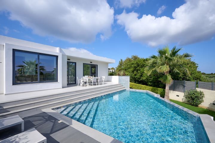 Kyamon Estate • Heated Pool • Near Chania
