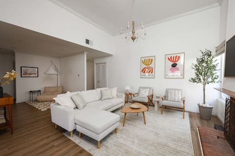 Popular Airbnb listing: Luxe Family-Friendly Escape - Hot Tub & Fire Pit in Rancho Penasquitos