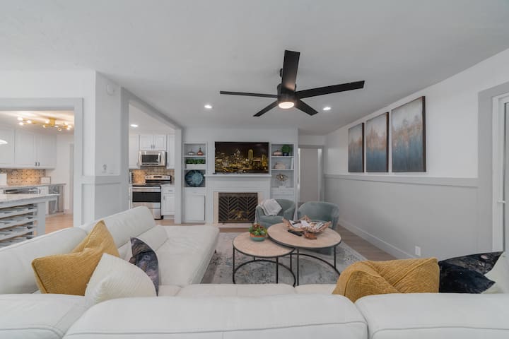 Charming East Dallas Oasis with Pool & hot tub