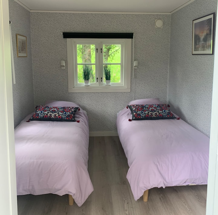 Important: The second bedroom is only open in the summer months (Early June to late September). Then, a total of 4 people can enjoy the stuga. For the rest of the year, a maximum of 2 people can enjoy it.