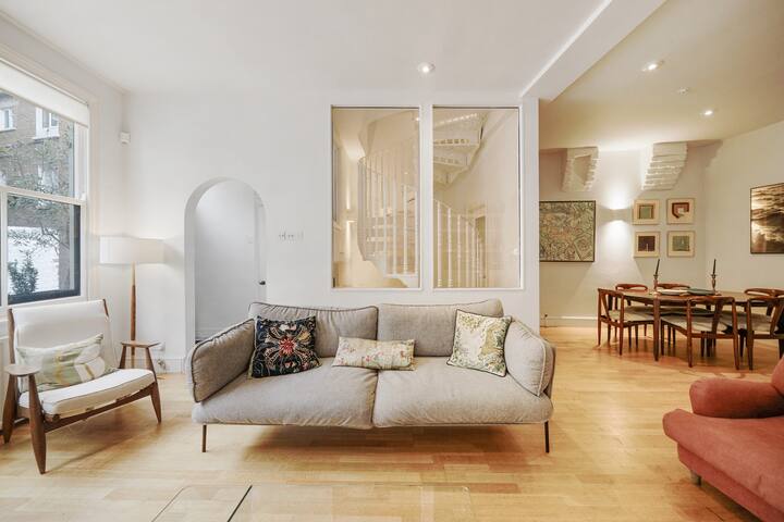 Luxury Family Mews House, 3 Bedroom + Roof Garden gallery image 5