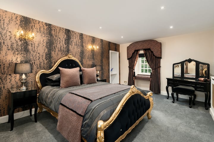 غرفة النوم 1