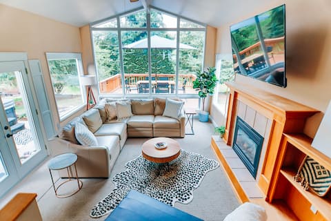 Spacious | Game Room | Hot Tub | Wildlife views