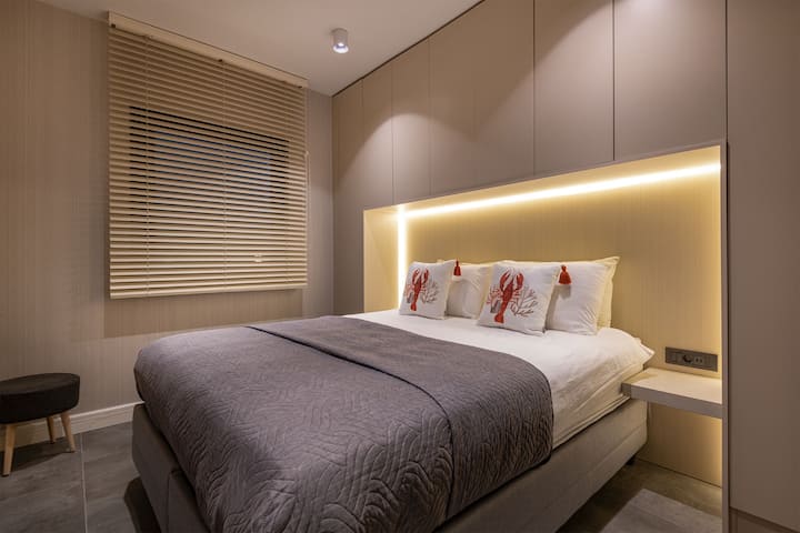 Dormitorio de invitados con baño privado