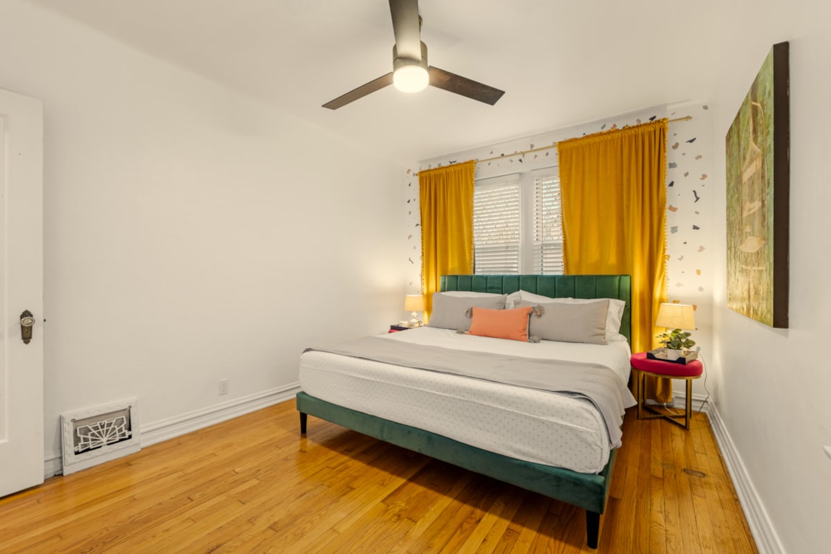 Ჩაიძირეთ ჩვენი ლეიბების სირბილესა და საყრდენში, რომელიც შექმნილია იმისთვის, რომ კომფორტულად გაატაროთ მშვიდი ძილი.