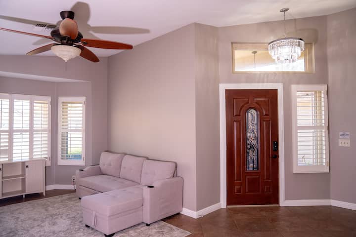 Casanava (Hosting Family Staycation!) 20+ppl - Mesa, AZ