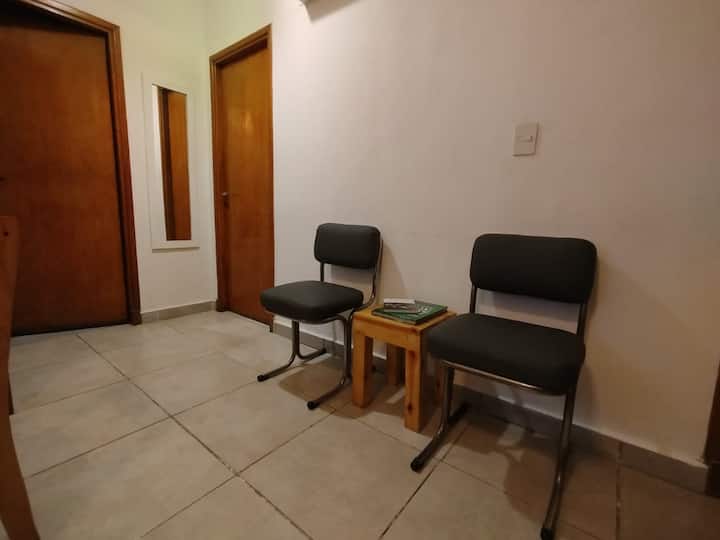 Con 3 Dormitorios 2 Baños Y Patio, Cerca Palermo - Buenos Aires