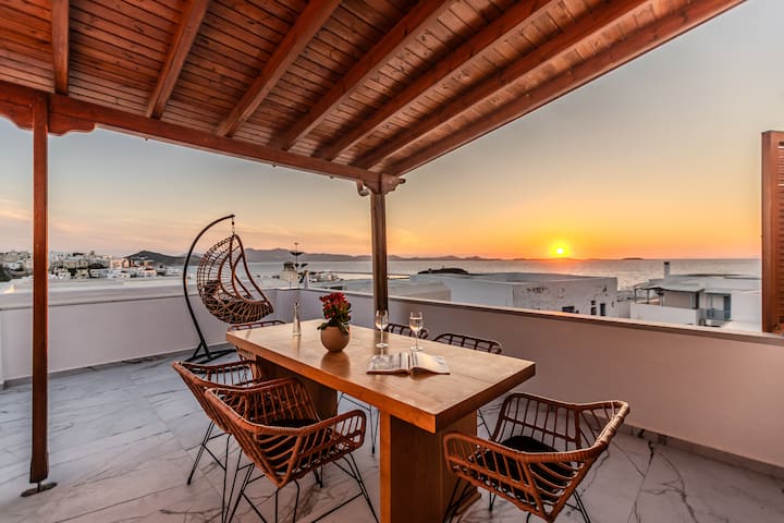 360° Panoramic View Apartment