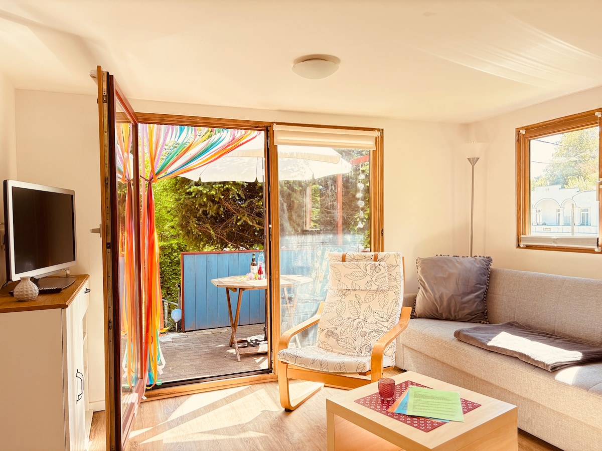 Erfolgreiche Airbnb-Immobilie: Colorful vacation in the countryside! in Sellin