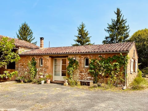 Countryside Home, Breathtaking Views, Near Village