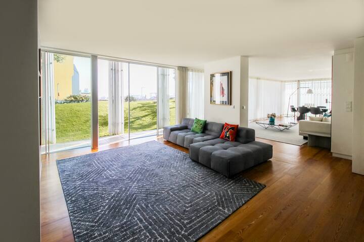 Lisbon Luxury Design Apartment with River View gallery image 2