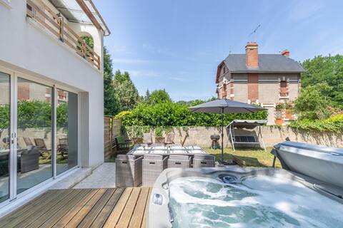 La Villa Romaine, Jacuzzi 15 min from Beauval Zoo