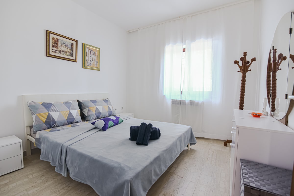 غرفة النوم 1