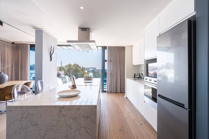 Royal Suite Corner Penthouse – 7min walk> V&A gallery image 4