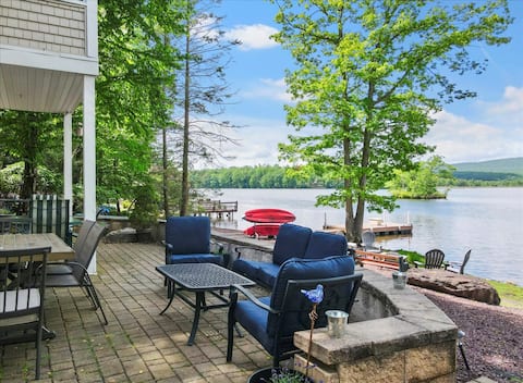 Enjoy lakefront beauty near the Poconos!