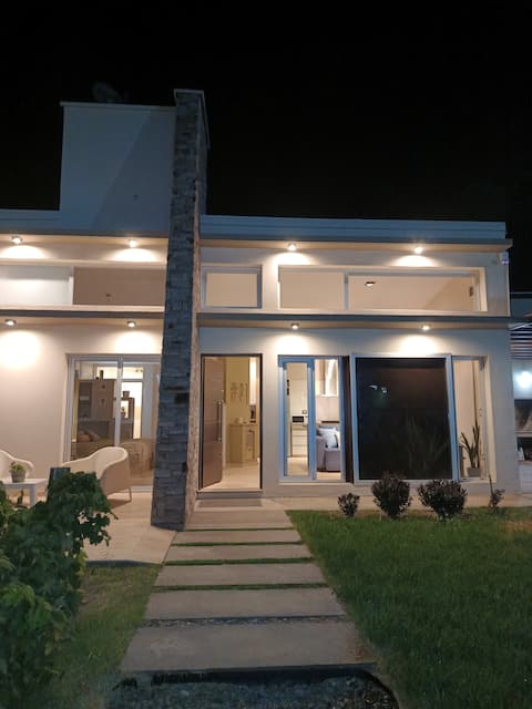 "De Alma Tinta" Bioclimatic Chalet